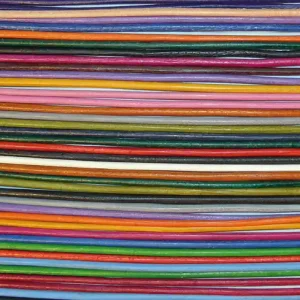 Lederriemen, 1m, 1mm 50 Stück farbig sortiert Großhandel