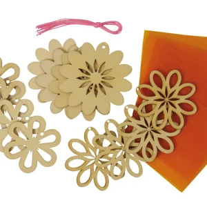 Neue Ware Holzanhänger Blümchen 18-teilig mit Transparentpapier