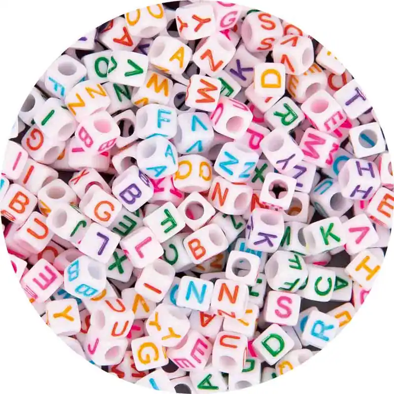 Buchstabenwürfel weiß/bunt, 300 Stück Handgefertigt